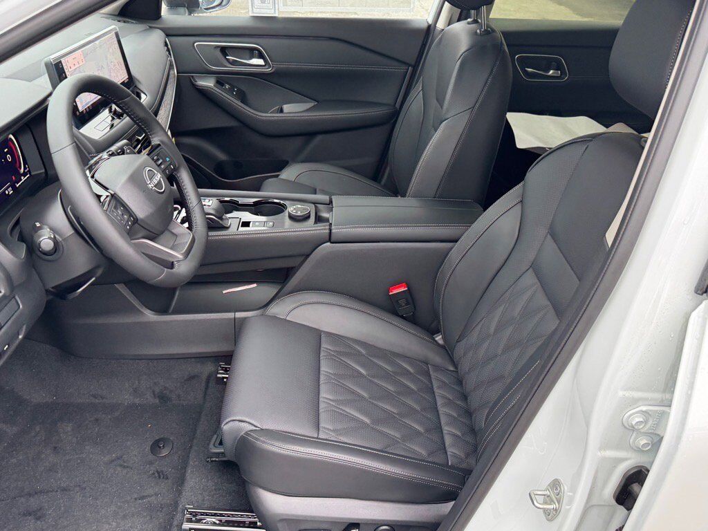 2025 Nissan Rogue Platinum Johnson City TN