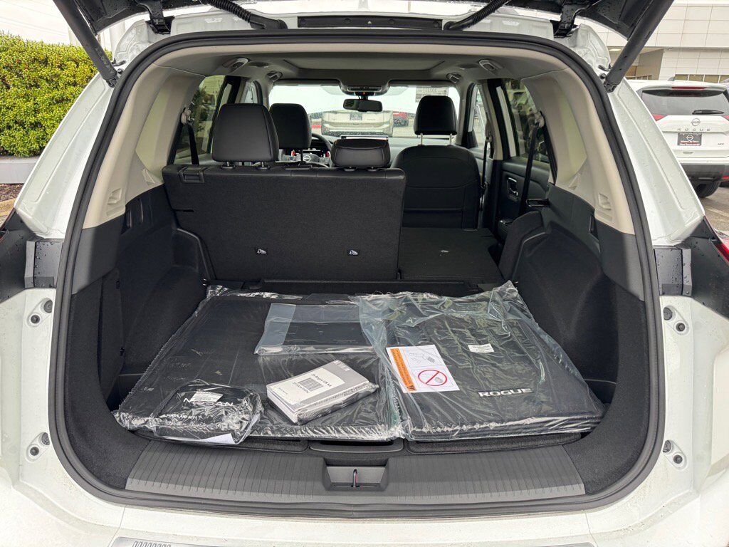 2025 Nissan Rogue Platinum Johnson City TN