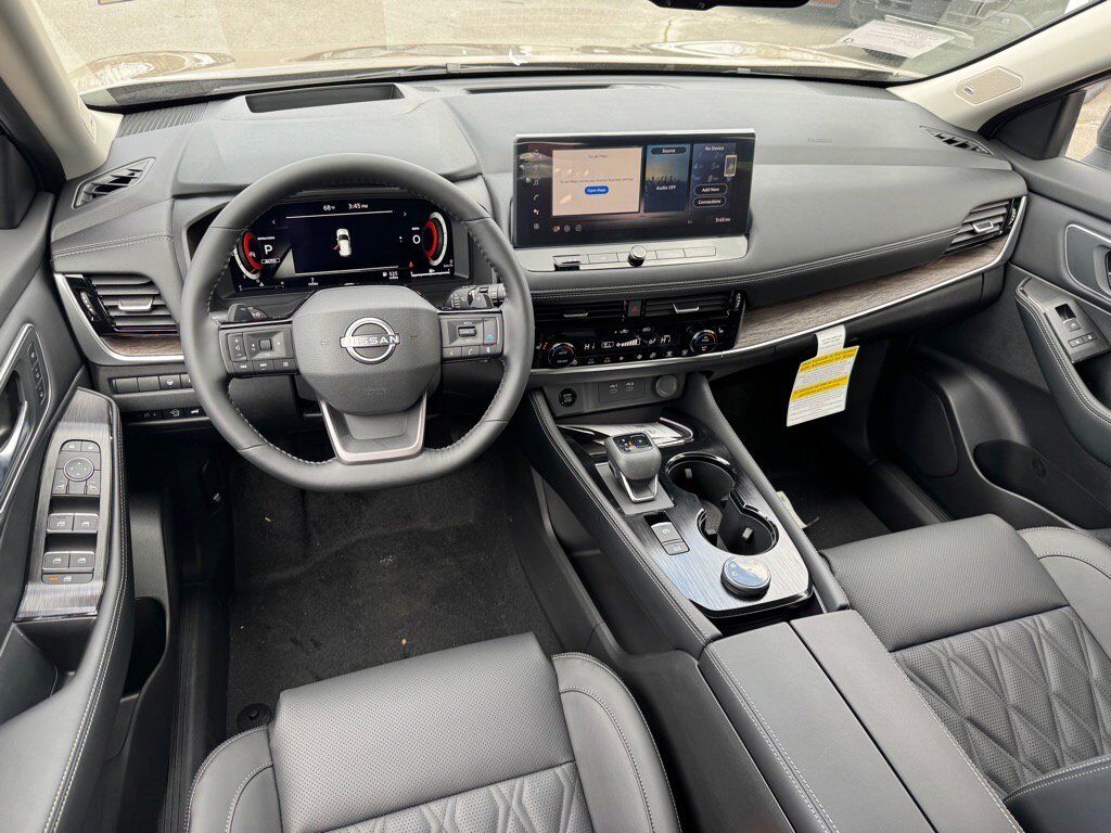2025 Nissan Rogue Platinum Johnson City TN