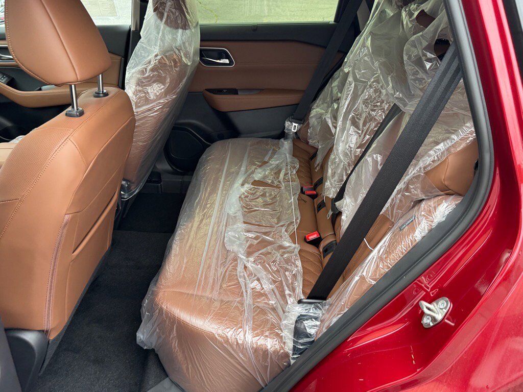 2025 Nissan Rogue Platinum Johnson City TN