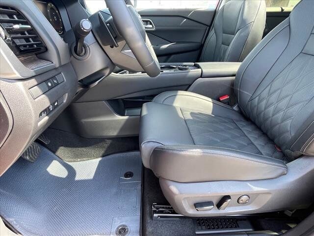 2025 Nissan Rogue Platinum Johnson City TN