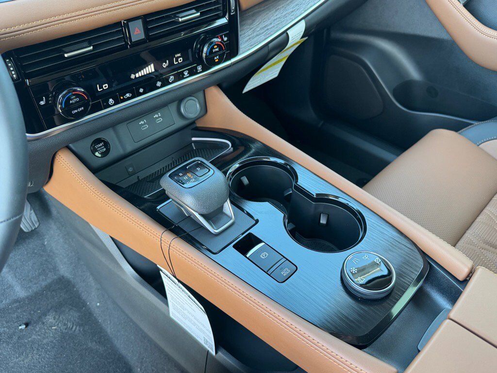 2025 Nissan Rogue Platinum Johnson City TN