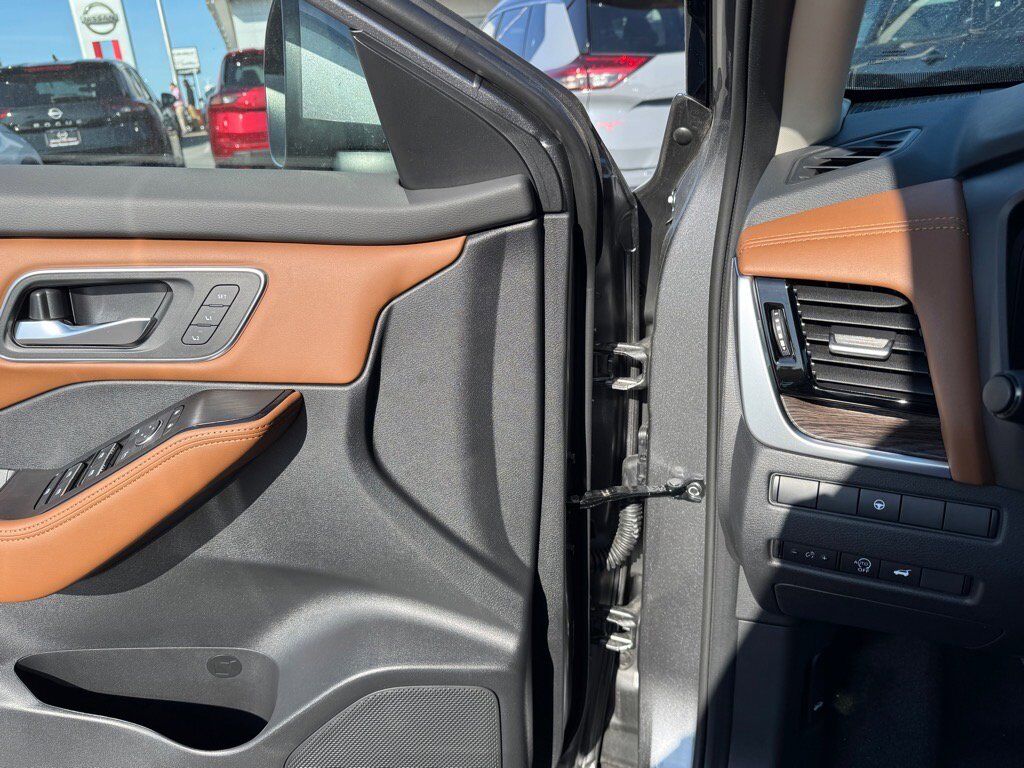 2025 Nissan Rogue Platinum Johnson City TN
