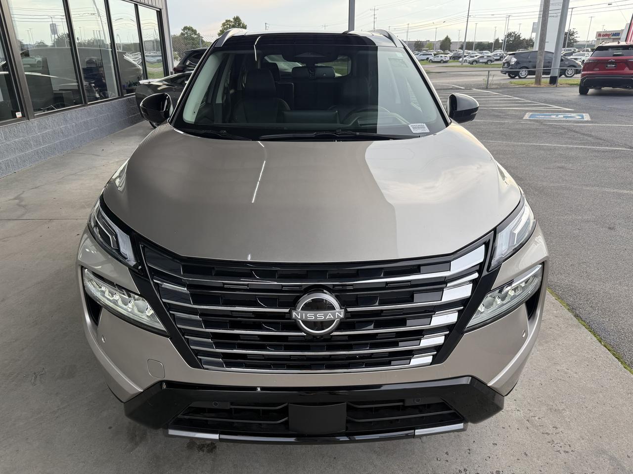 2025 Nissan Rogue Platinum Knoxville TN