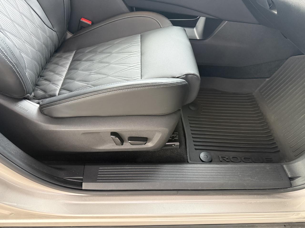 2025 Nissan Rogue Platinum Knoxville TN