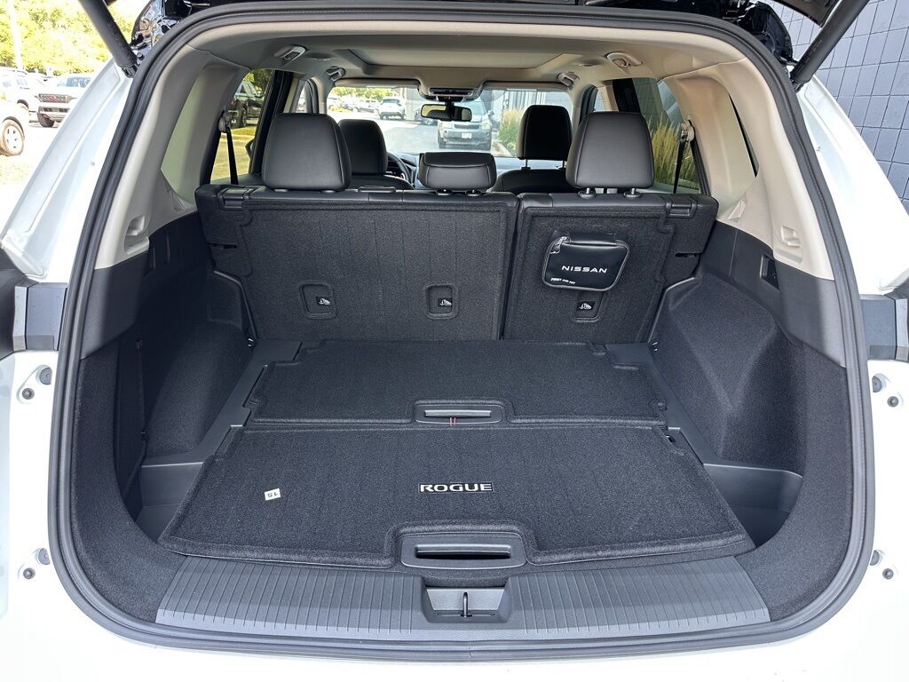 2025 Nissan Rogue Platinum San Clemente CA