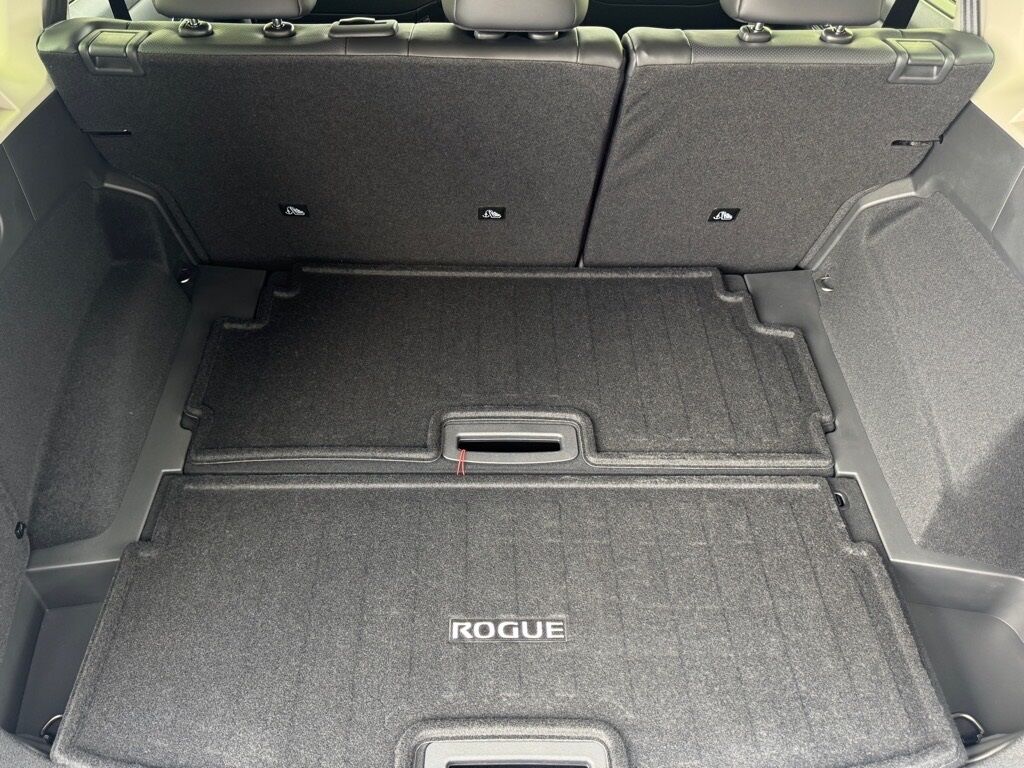 2025 Nissan Rogue Platinum Morristown TN