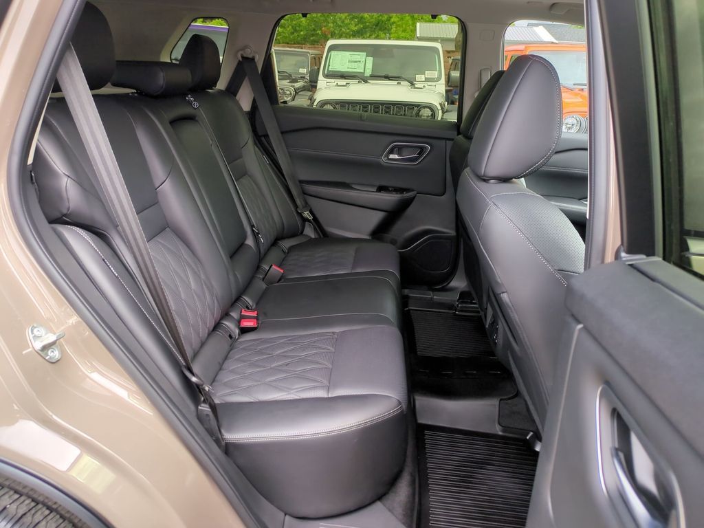 2025 Nissan Rogue Platinum Gresham OR