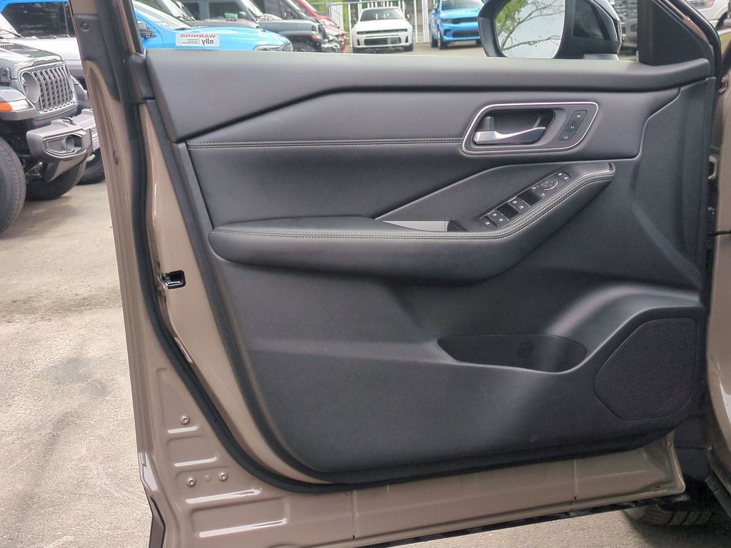 2025 Nissan Rogue Platinum Gresham OR