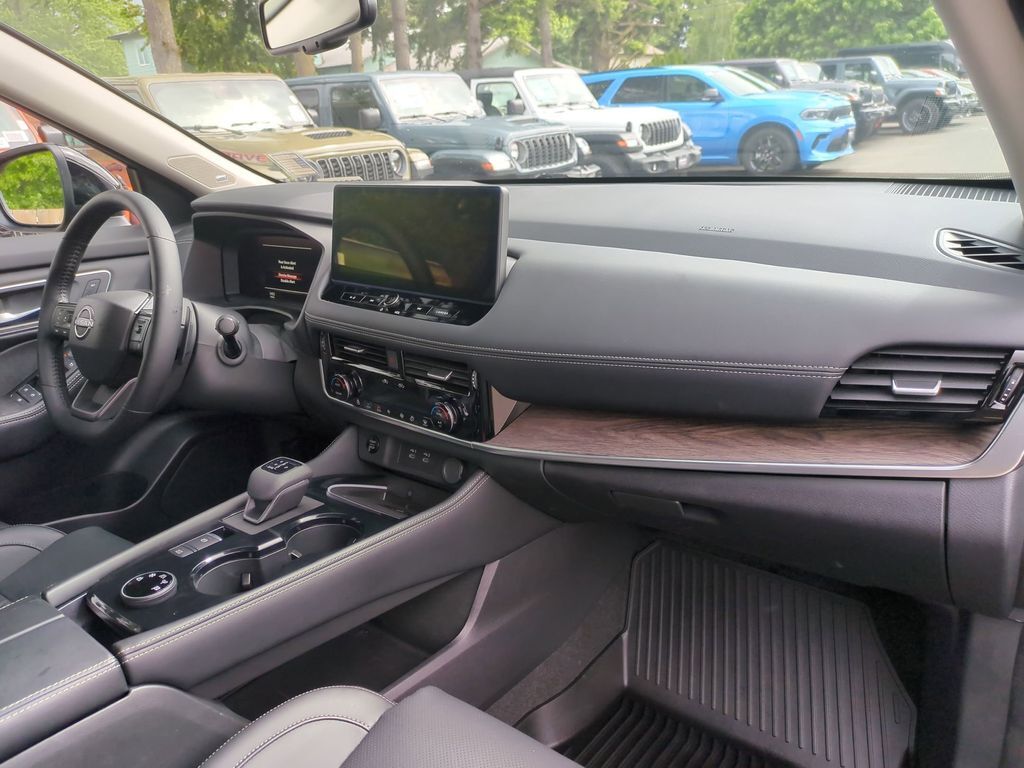 2025 Nissan Rogue Platinum Gresham OR