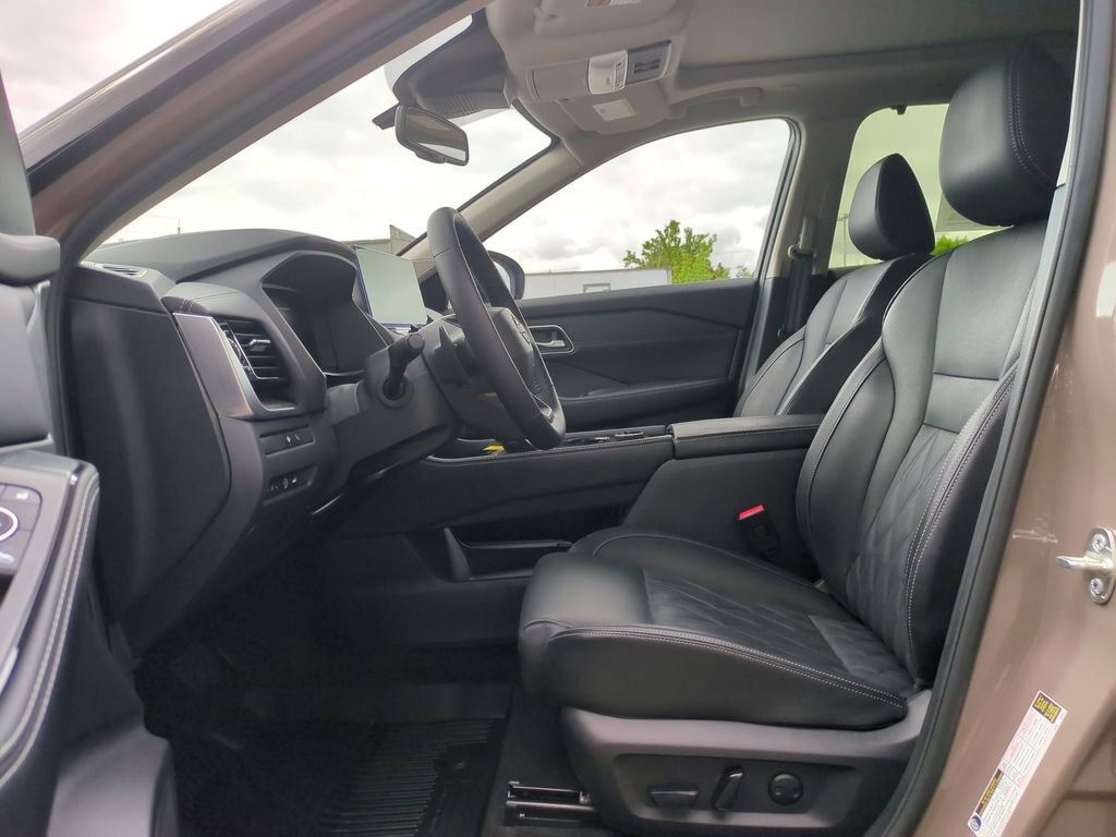 2025 Nissan Rogue Platinum Gresham OR