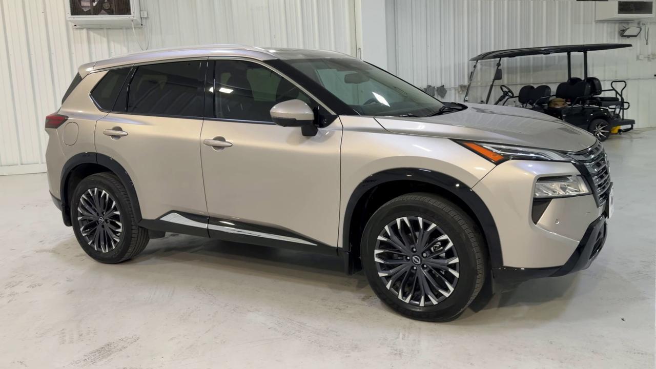 2025 Nissan Rogue Platinum