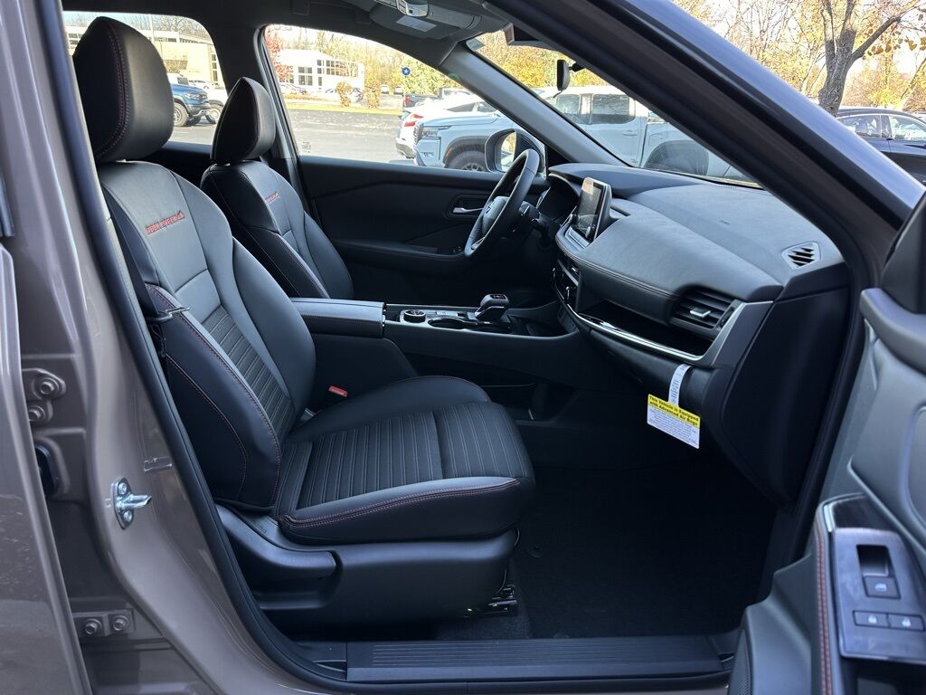 2025 Nissan Rogue Rock Creek San Clemente CA