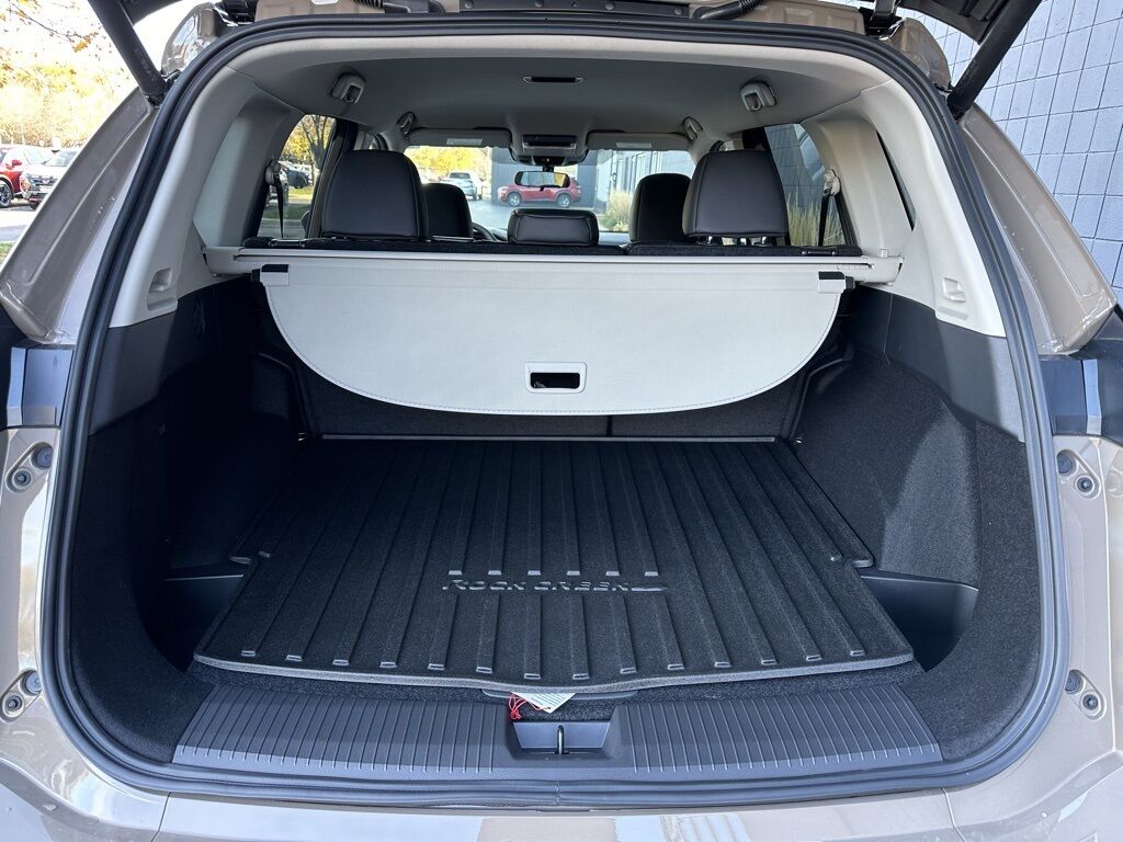 2025 Nissan Rogue Rock Creek San Clemente CA