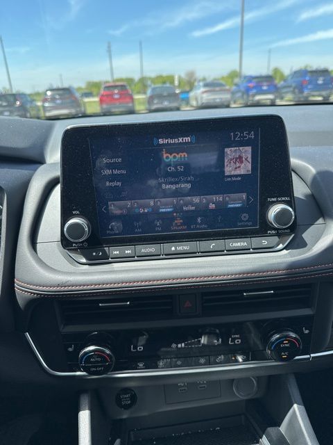 2025 Nissan Rogue Rock Creek Random Lake WI