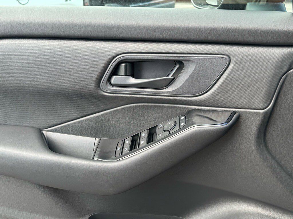 2025 Nissan Rogue S Johnson City TN