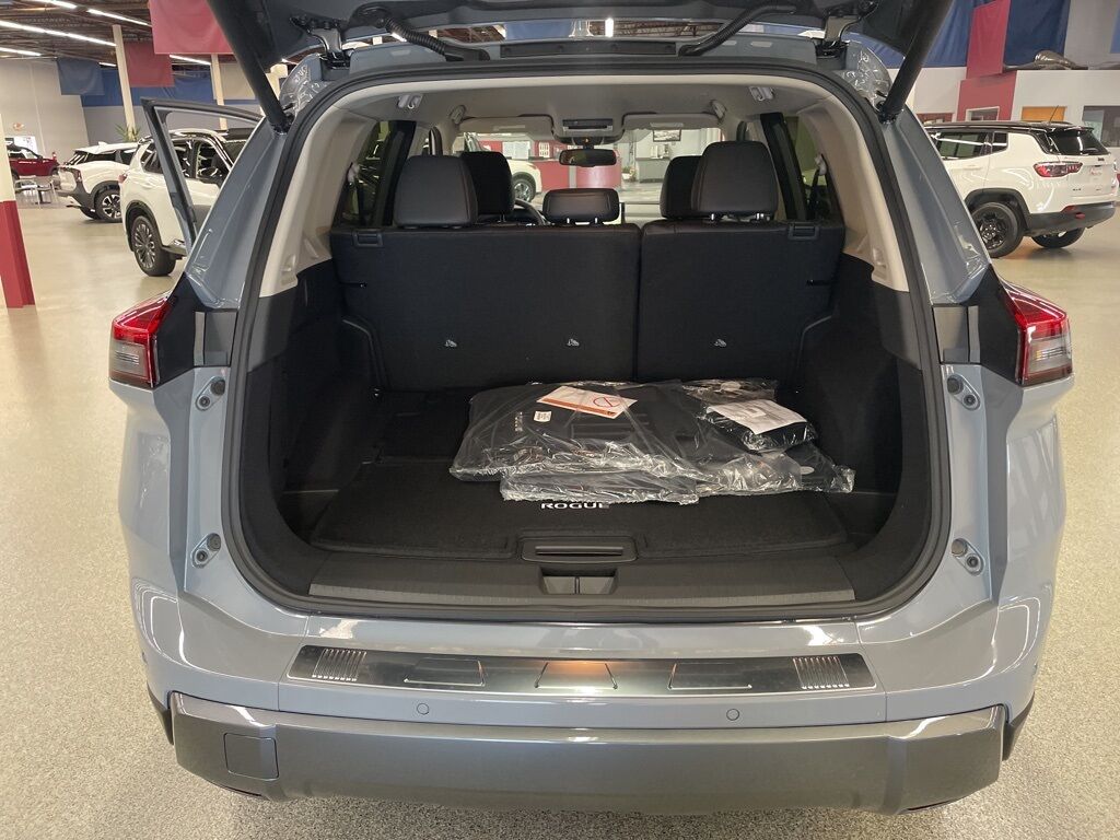 2025 Nissan Rogue SL AWD Duluth MN