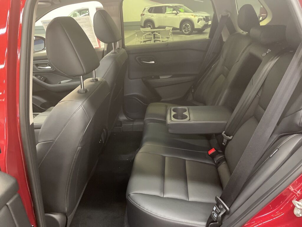 2025 Nissan Rogue SL AWD Duluth MN