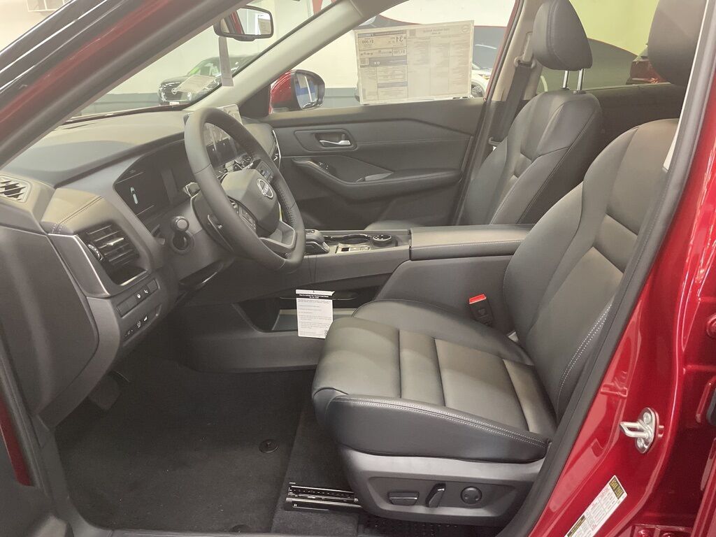 2025 Nissan Rogue SL AWD Duluth MN