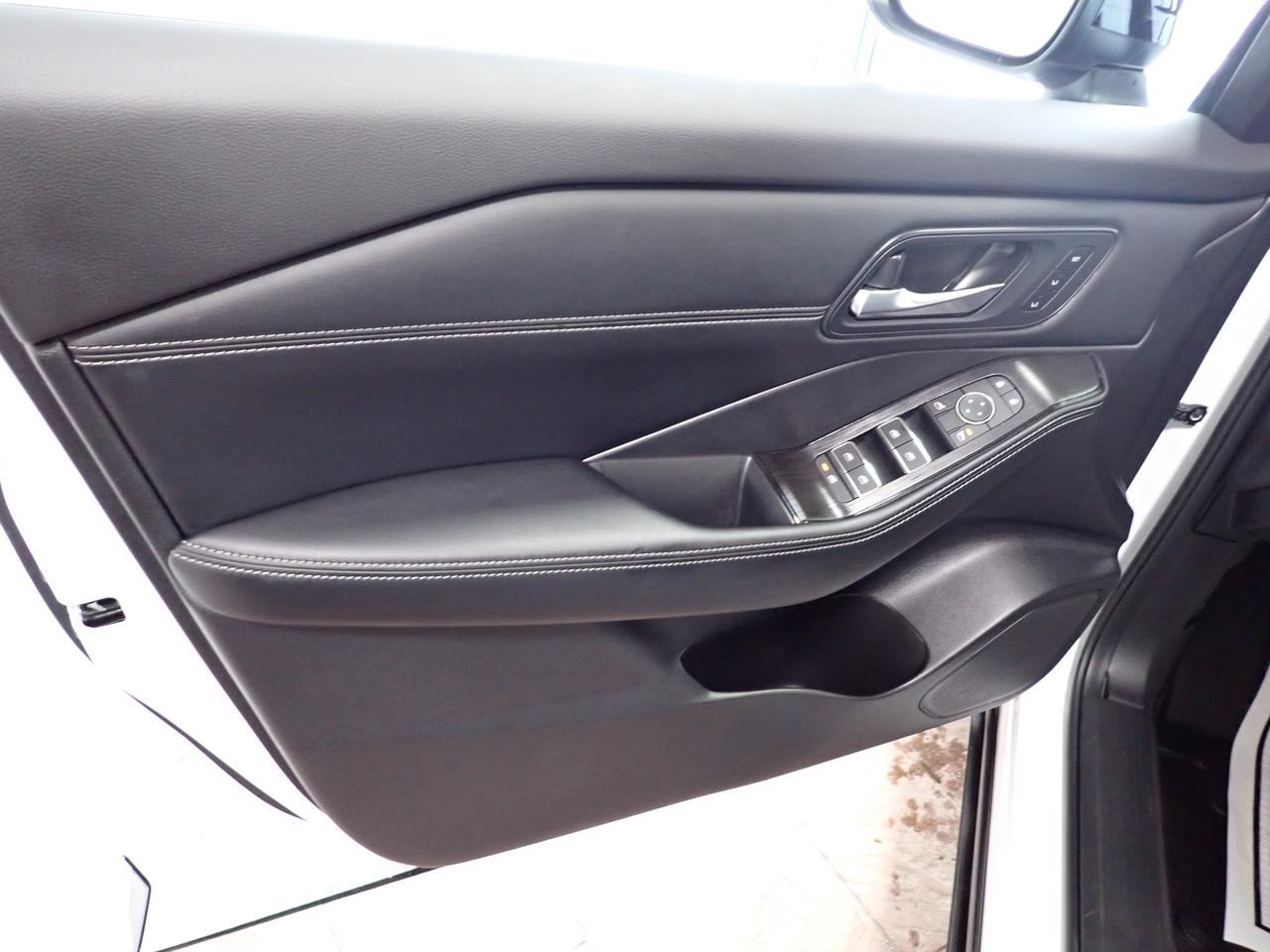 2025 Nissan Rogue SL AWD LEATHER NAVI SUNROOF Listowel ON