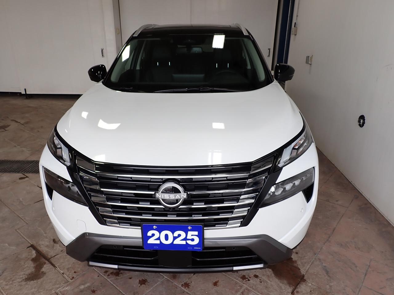 2025 Nissan Rogue SL AWD LEATHER NAVI SUNROOF Listowel ON