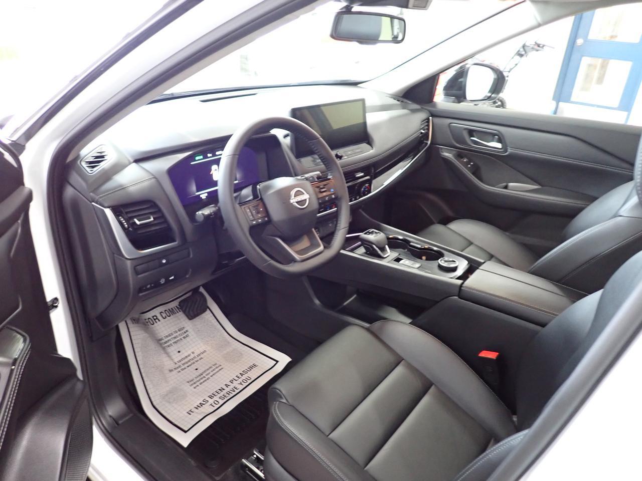 2025 Nissan Rogue SL AWD LEATHER NAVI SUNROOF Listowel ON