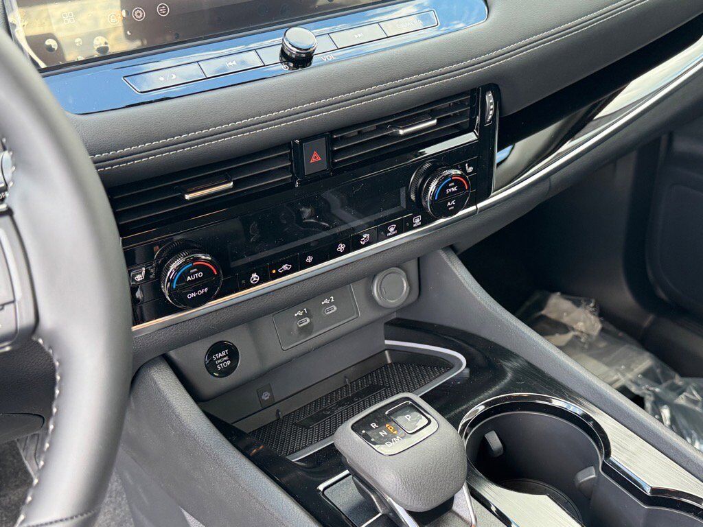 2025 Nissan Rogue SL Johnson City TN