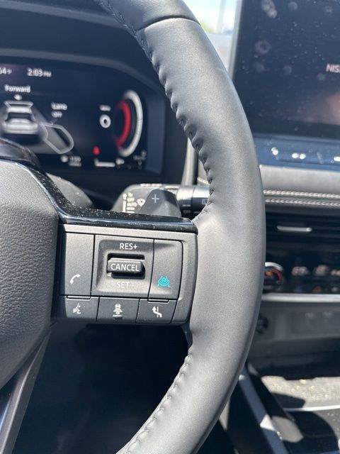 2025 Nissan Rogue SL Random Lake WI