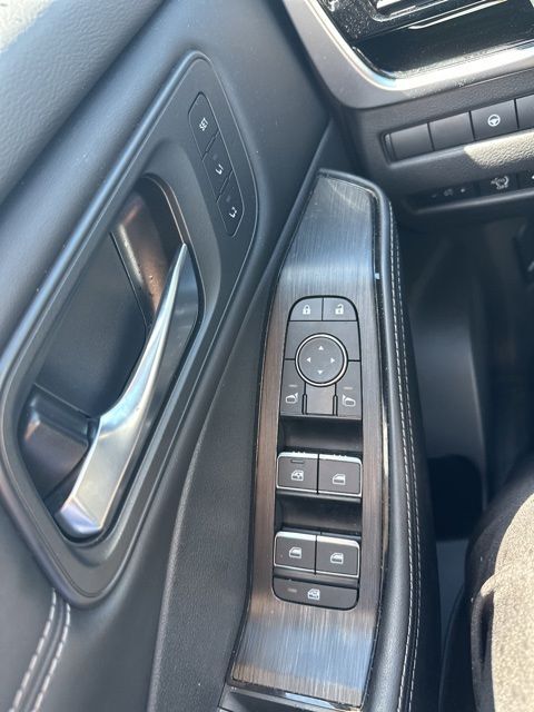 2025 Nissan Rogue SL Random Lake WI