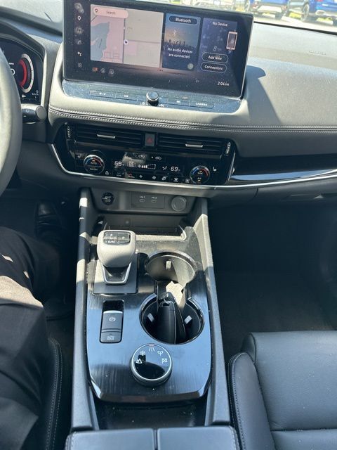 2025 Nissan Rogue SL Random Lake WI