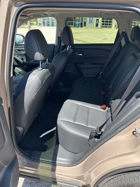 2025 Nissan Rogue SL Random Lake WI