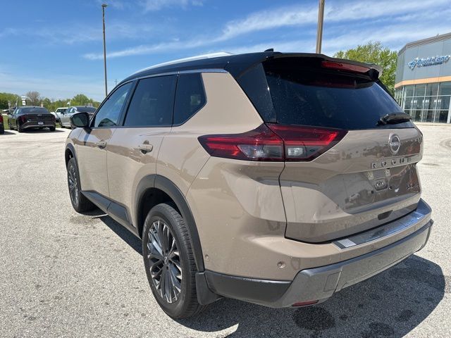 2025 Nissan Rogue SL Random Lake WI