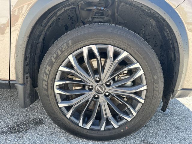 2025 Nissan Rogue SL Random Lake WI