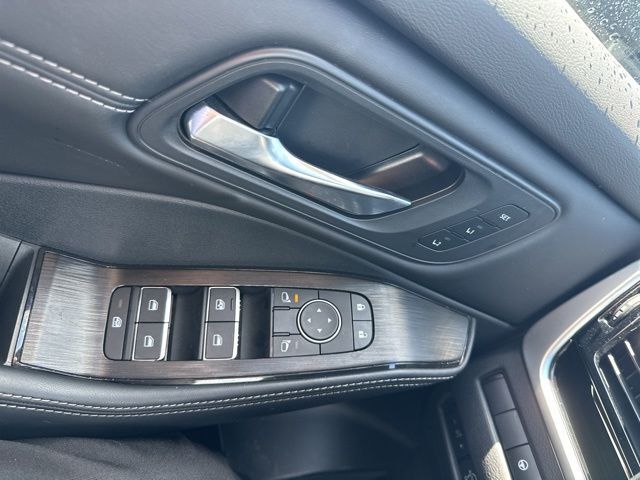 2025 Nissan Rogue SL Random Lake WI