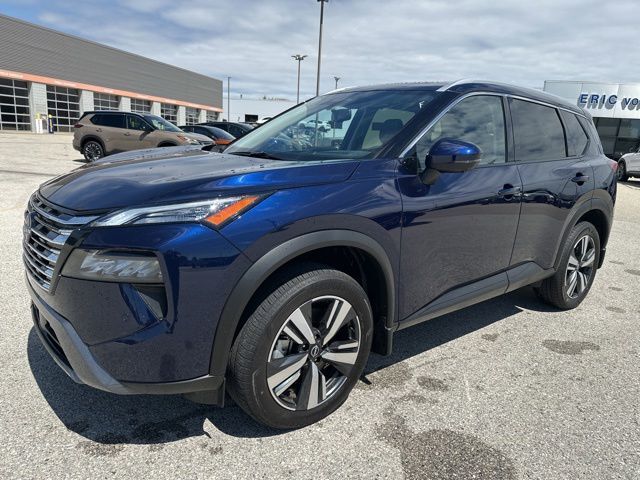 2025 Nissan Rogue SL Random Lake WI
