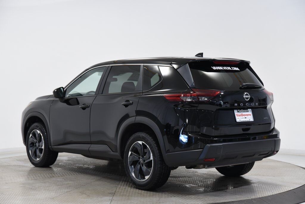 2025 Nissan Rogue SV Akron OH