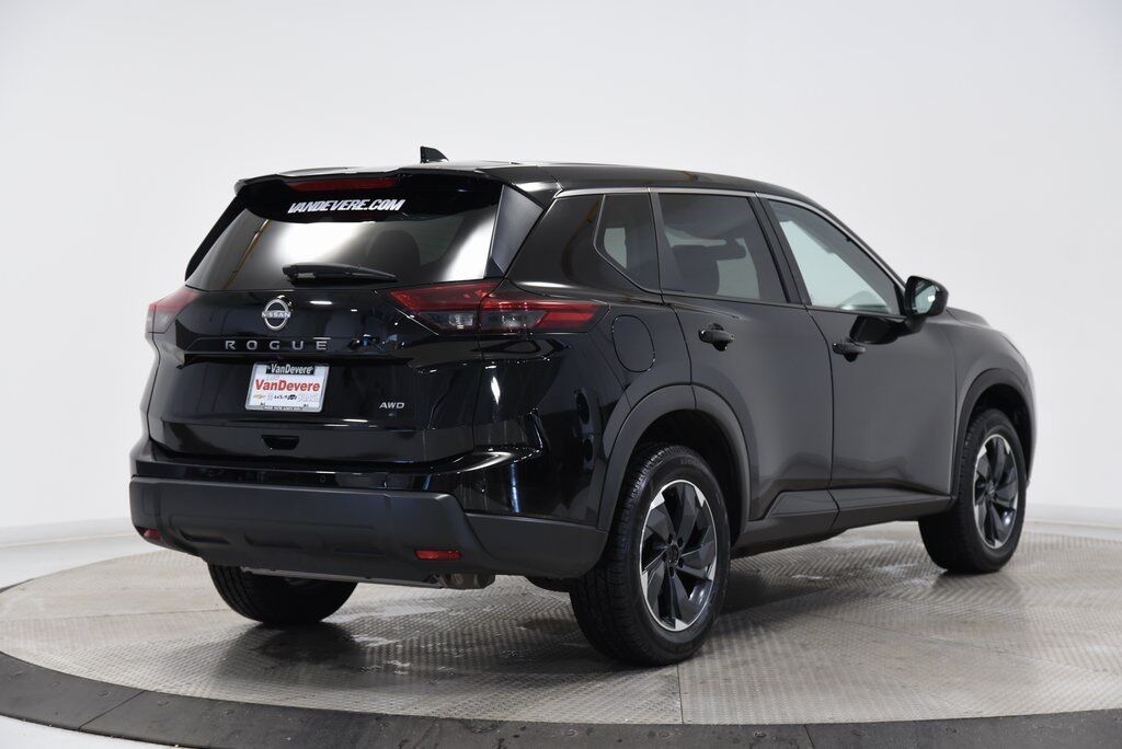 2025 Nissan Rogue SV Akron OH