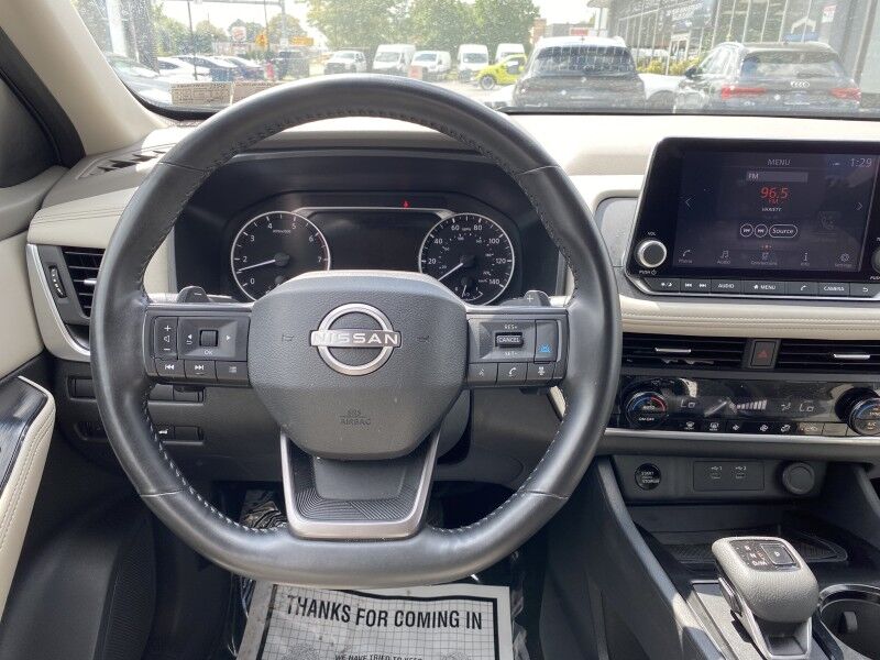 2025 Nissan Rogue SV