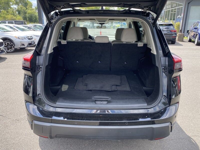 2025 Nissan Rogue SV Bristol  PA