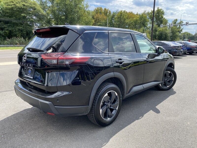 2025 Nissan Rogue SV Bristol  PA