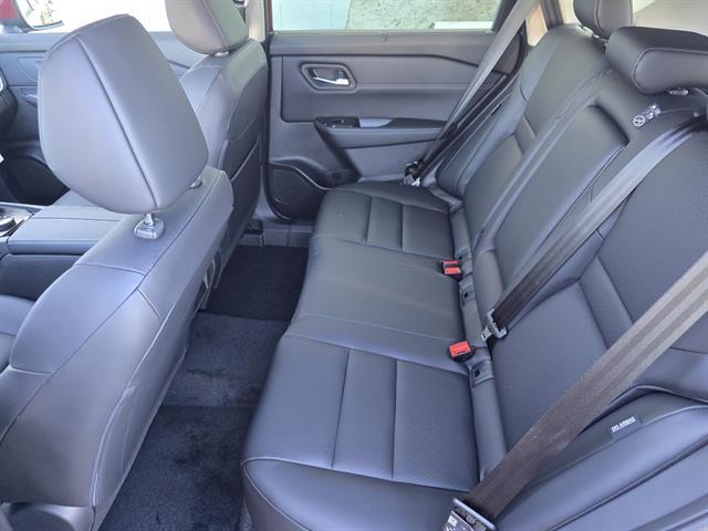 2025 Nissan Rogue SV FWD Seaside CA