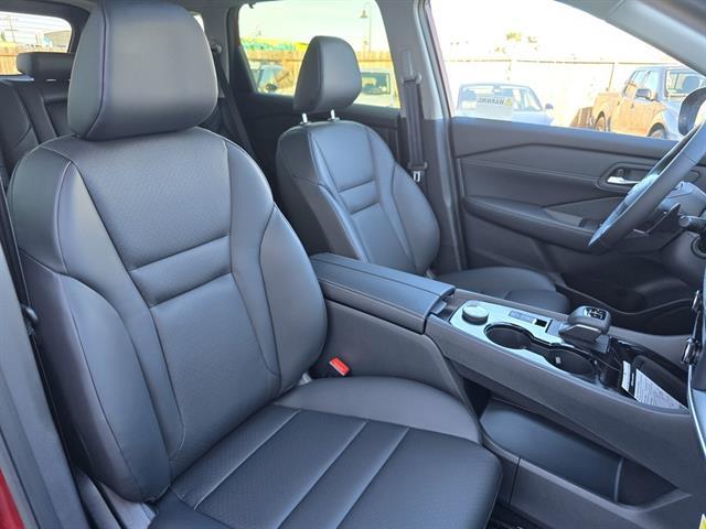 2025 Nissan Rogue SV FWD Seaside CA