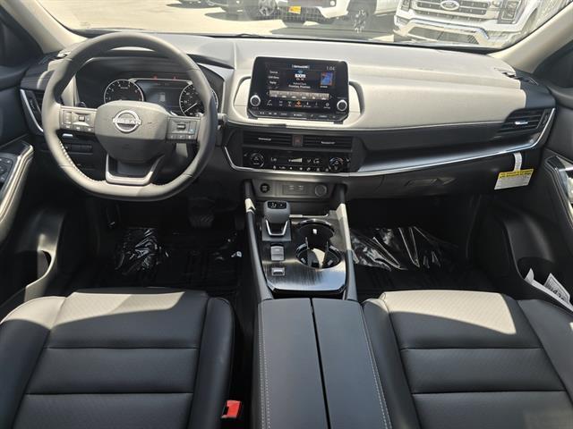 2025 Nissan Rogue SV FWD Seaside CA