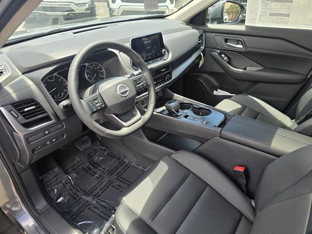 2025 Nissan Rogue SV FWD Seaside CA