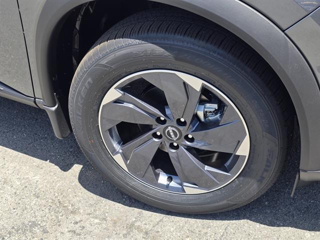 2025 Nissan Rogue SV FWD Seaside CA