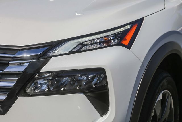 2025 Nissan Rogue SV Glendale CA