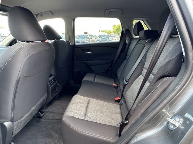 2025 Nissan Rogue SV Glendale Heights IL