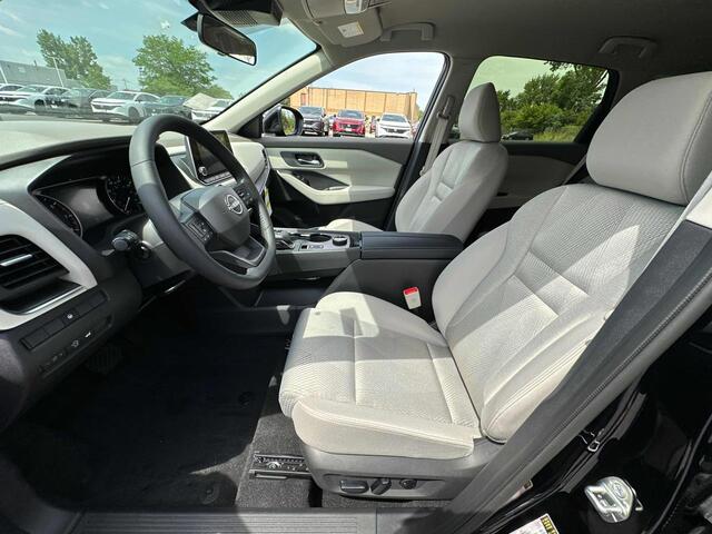 2025 Nissan Rogue SV Glendale Heights IL