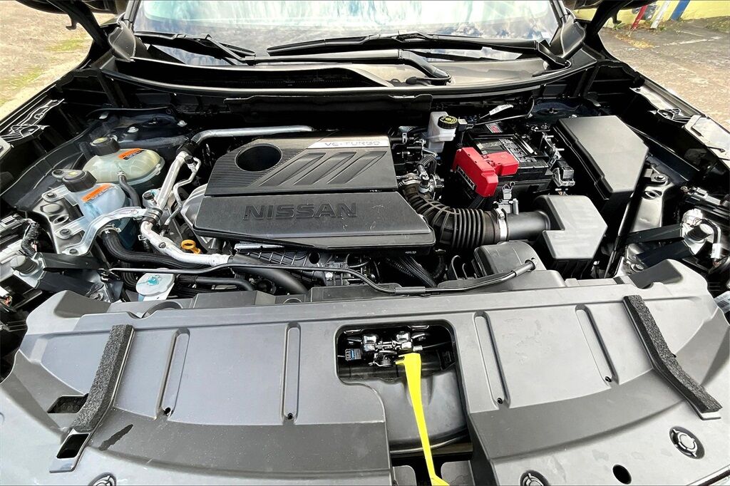 2025 Nissan Rogue SV photo 25
