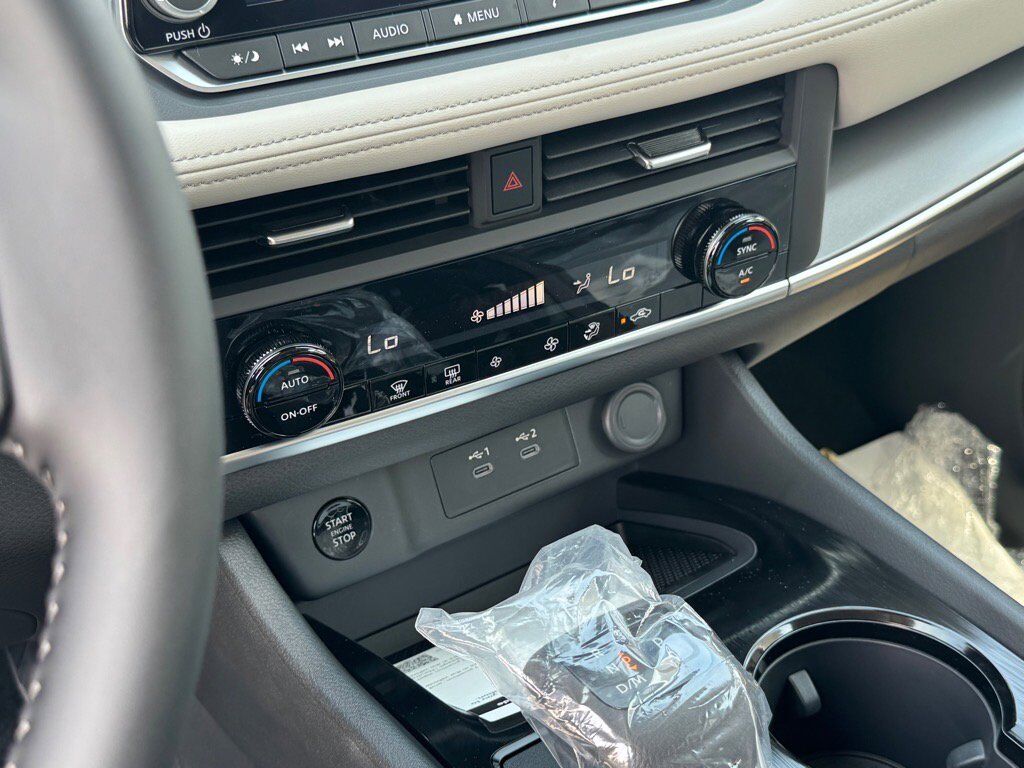 2025 Nissan Rogue SV Johnson City TN